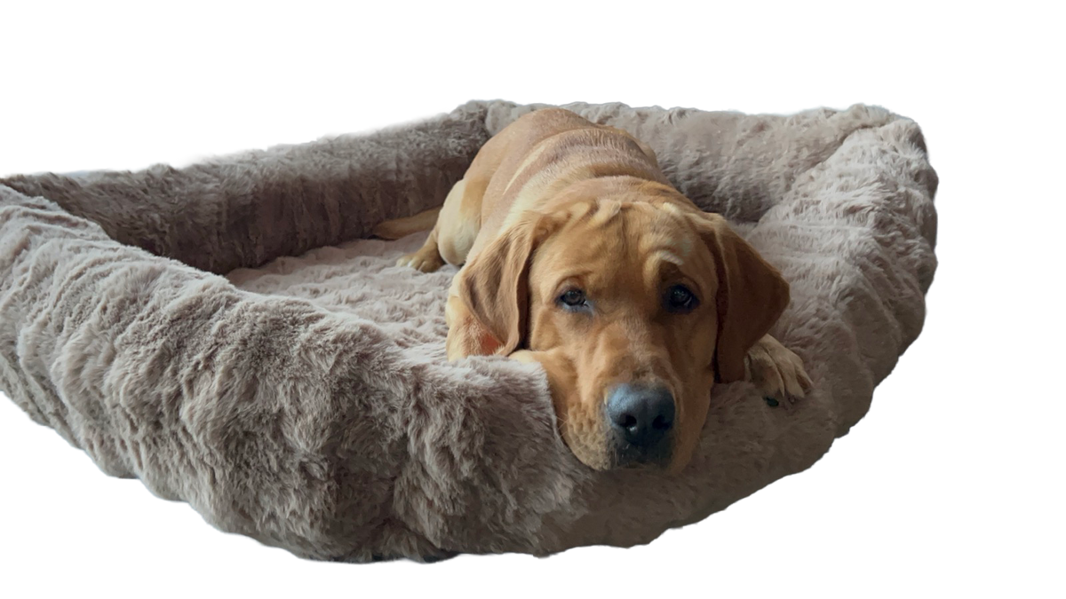 Ultra Plush Faux Fur Bed