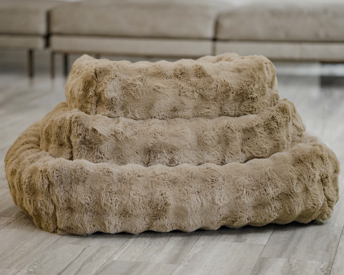 WEN Pets Ultra Plush Faux Fur Bed